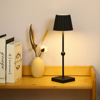 Şarj edilebilir USB Gece Lambası İskandinav masa lambaları Başucu Ev Odası Otel Dekorasyon Yatak Odası Atmosfer Led masa lambaları Göz Bakımı
