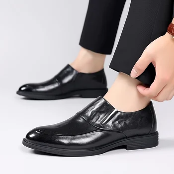 Deri Erkek Flats Ayakkabı üzerinde kayma moda Rahat İngiliz Tarzı Erkekler Oxfords Moda Elbise Ayakkabı Erkekler İçin moccasins Zapatos Hombre