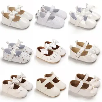 Beyaz Yenidoğan Yumuşak Tabanlar Kız Bebek Ayakkabıları kaymaz Kauçuk Tabanlar Güzel Prenses Ayakkabı Nefes Deri Bebek yürüyüş ayakkabısı