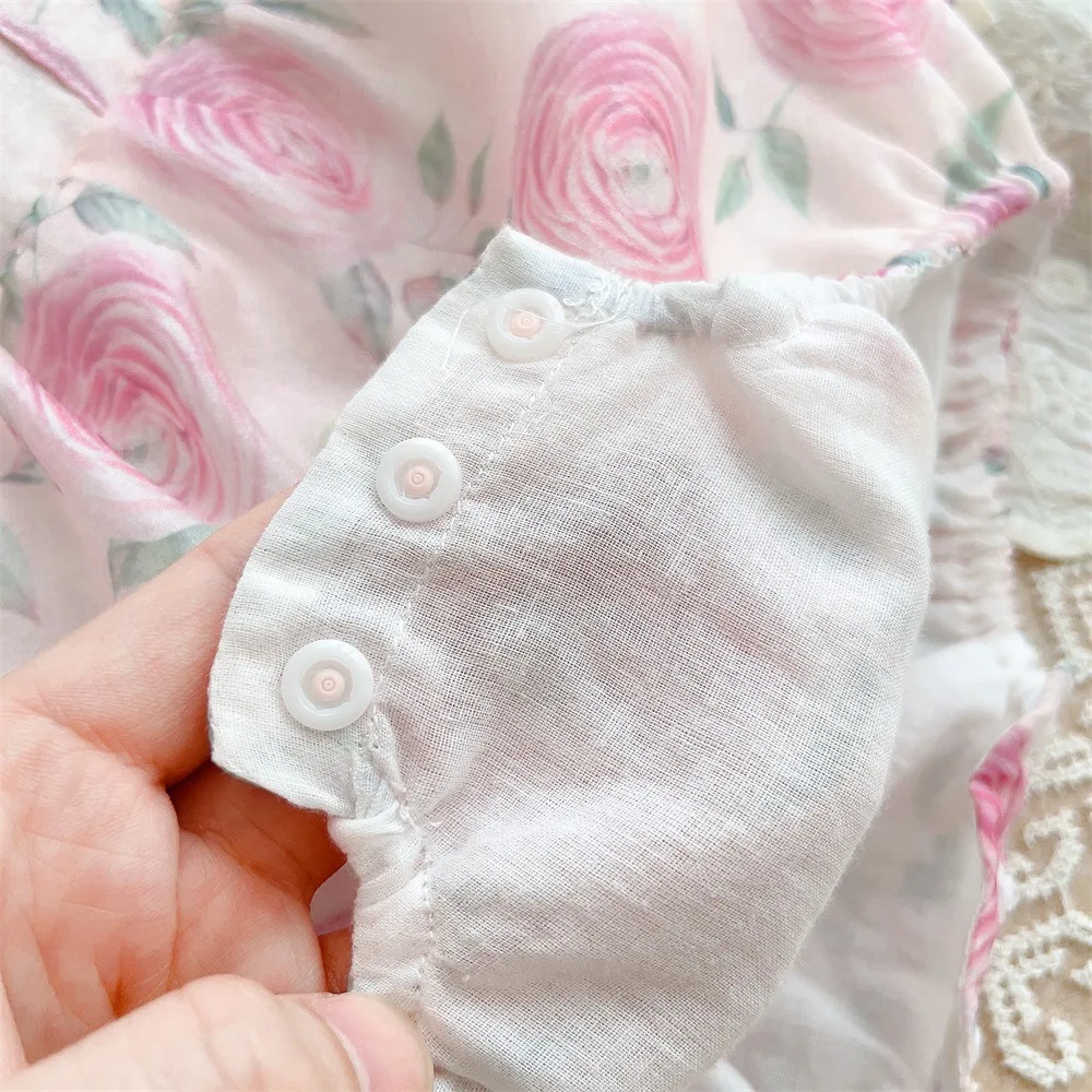 2023 Yaz Yenidoğan Bebek Kız Romper Pamuk Kolsuz Strappy Çiçek Dantel Bebek Kız Bodysuit Hairband Toddler Kız Onesie . ' - ' . 3